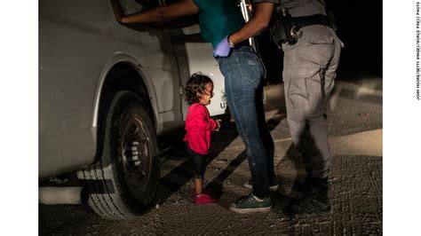 ‘Crying girl’ picture near US border wins World Press Photo  